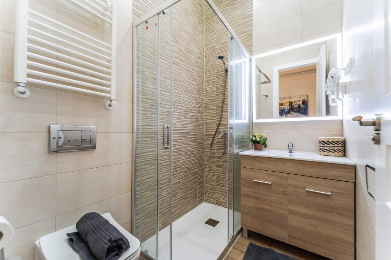 Exclusive Luxury Apartment In Central Madrid Kültér fotó